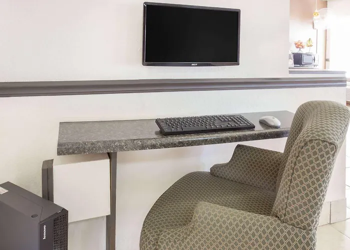 Super 8 By Wyndham Hotel 3*