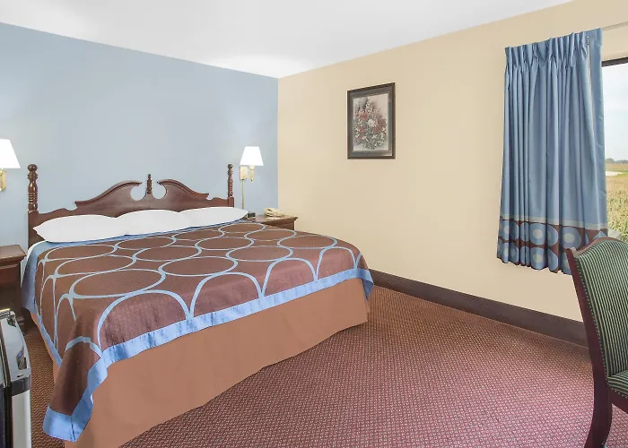 Hotel Super 8 By Wyndham 3*