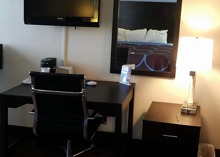 Super 8 By Wyndham Hotel 3*