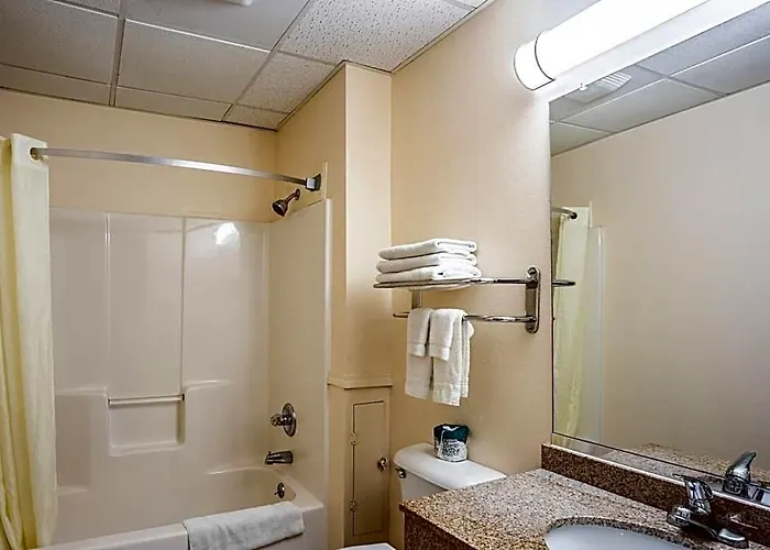 Hotel Super 8 By Wyndham 3*