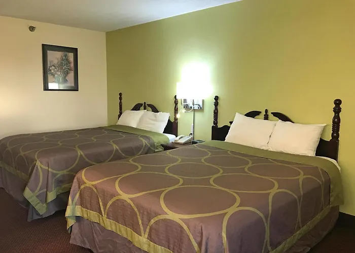 Hotel Super 8 By Wyndham 3*