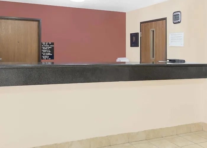 Hotel Super 8 By Wyndham 3*