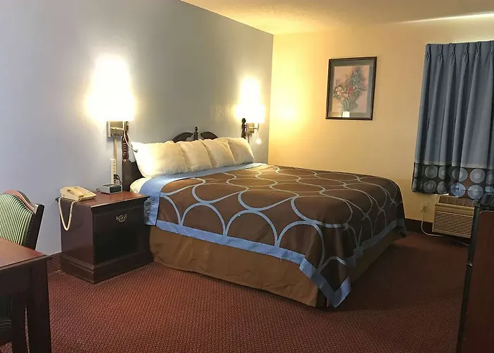 Super 8 By Wyndham Hotel 3*
