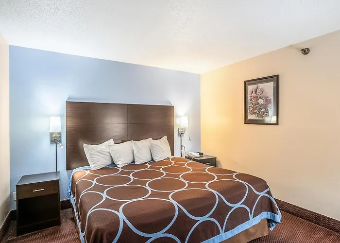 Super 8 By Wyndham Hotel Galesburg