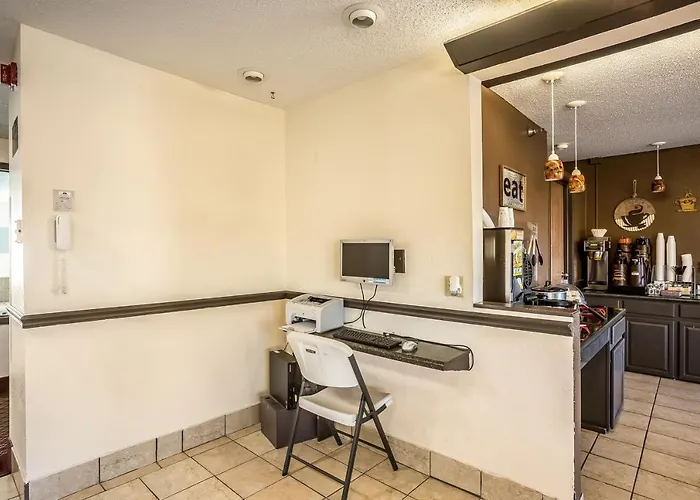 Super 8 By Wyndham 3*