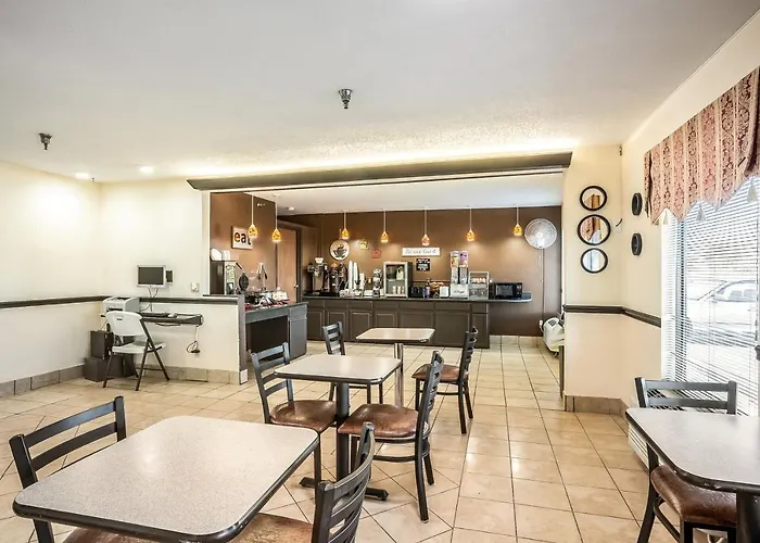 Super 8 By Wyndham 3*